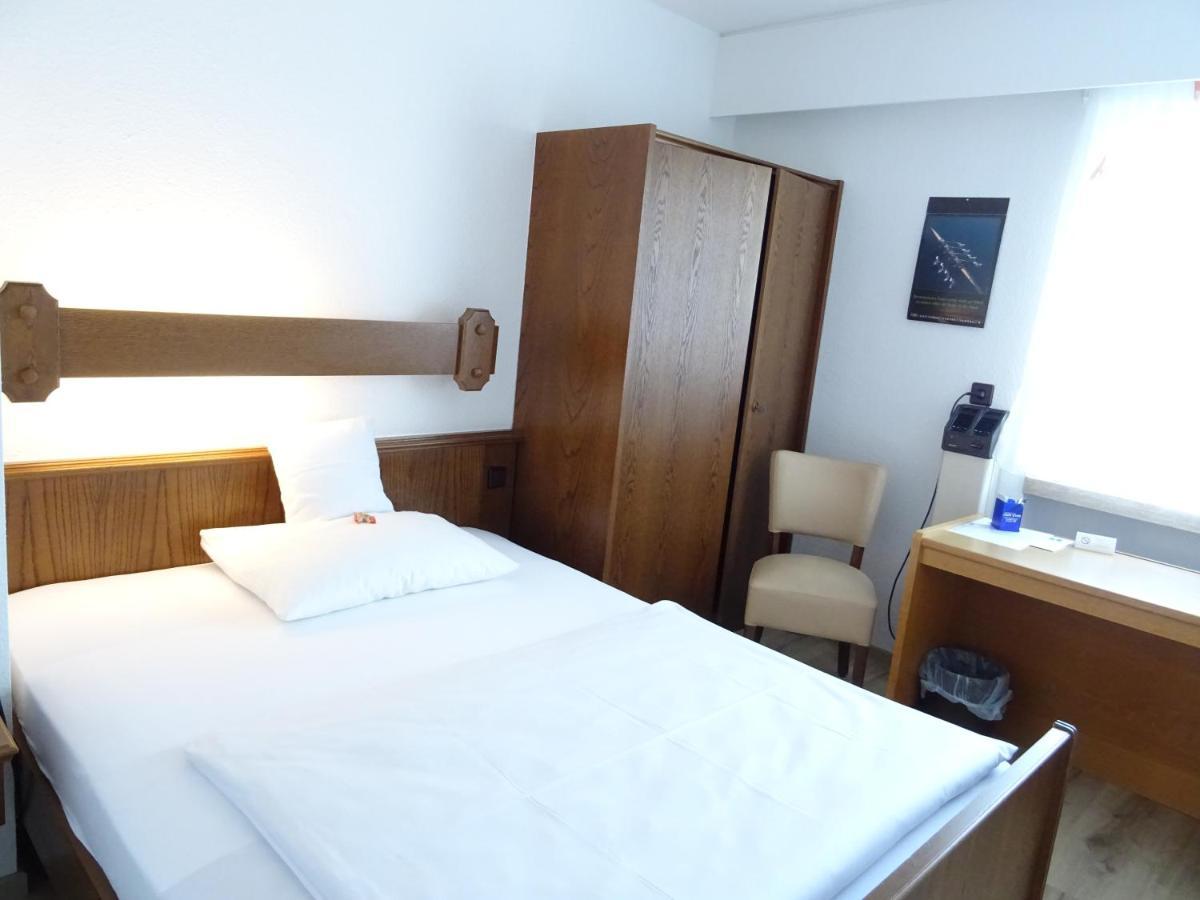 Aparthotel Zum Dom Kleinblittersdorf Dış mekan fotoğraf